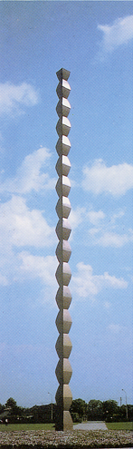 Constantin Brancusi: Undless Column (Foto: aus Baker, Kenneth, 1988)